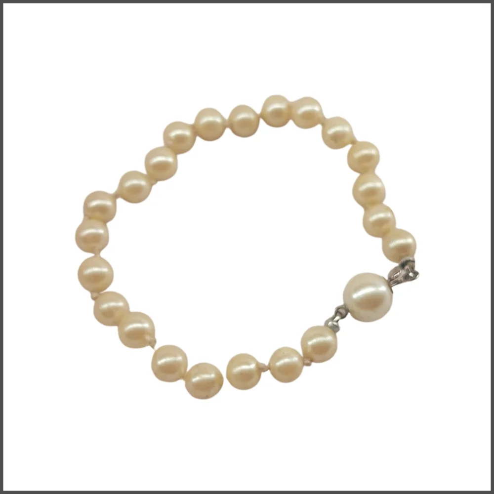 Faux Pearl Bracelet 6.5
